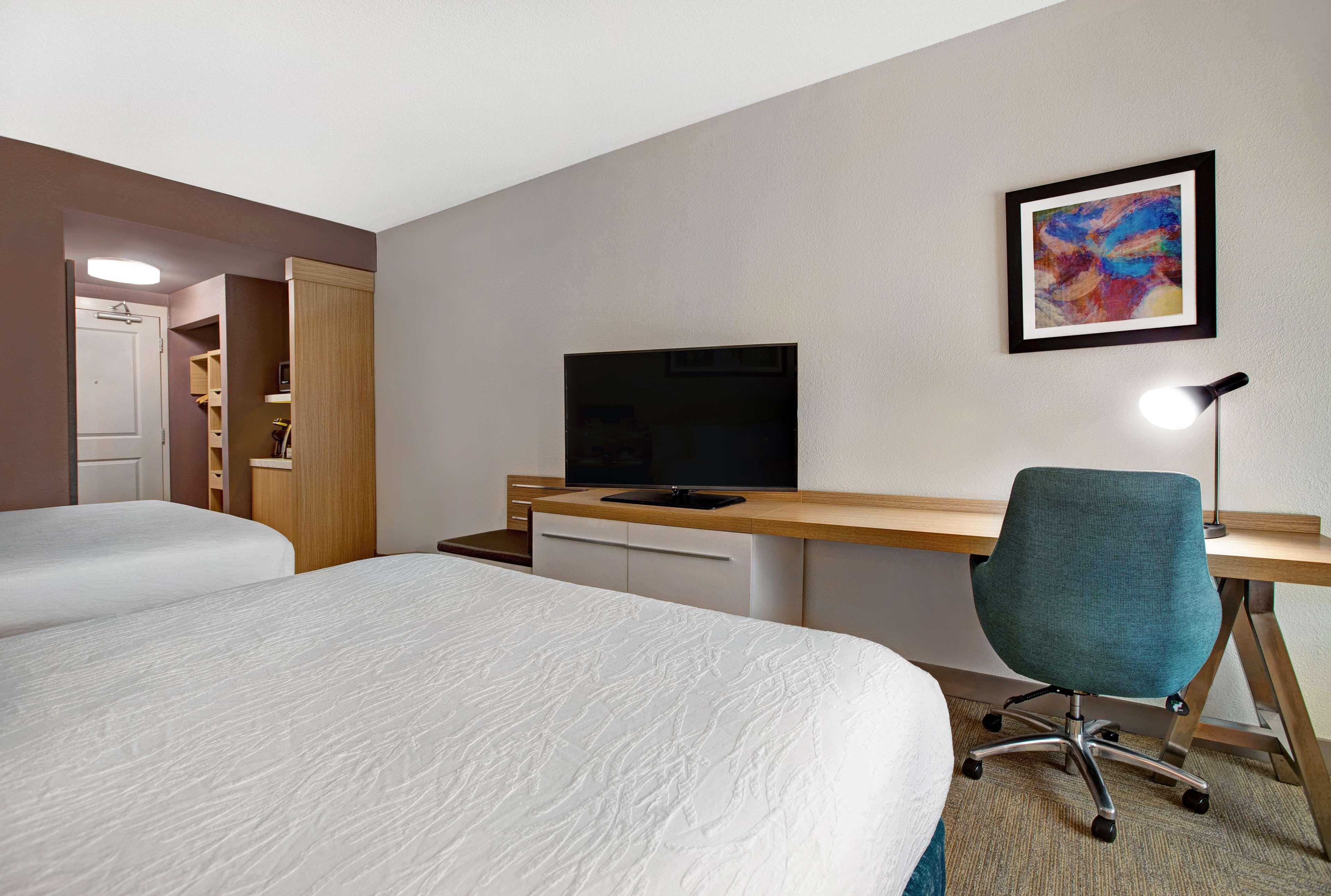 Hilton Garden Inn Memphis/Southaven Exterior photo