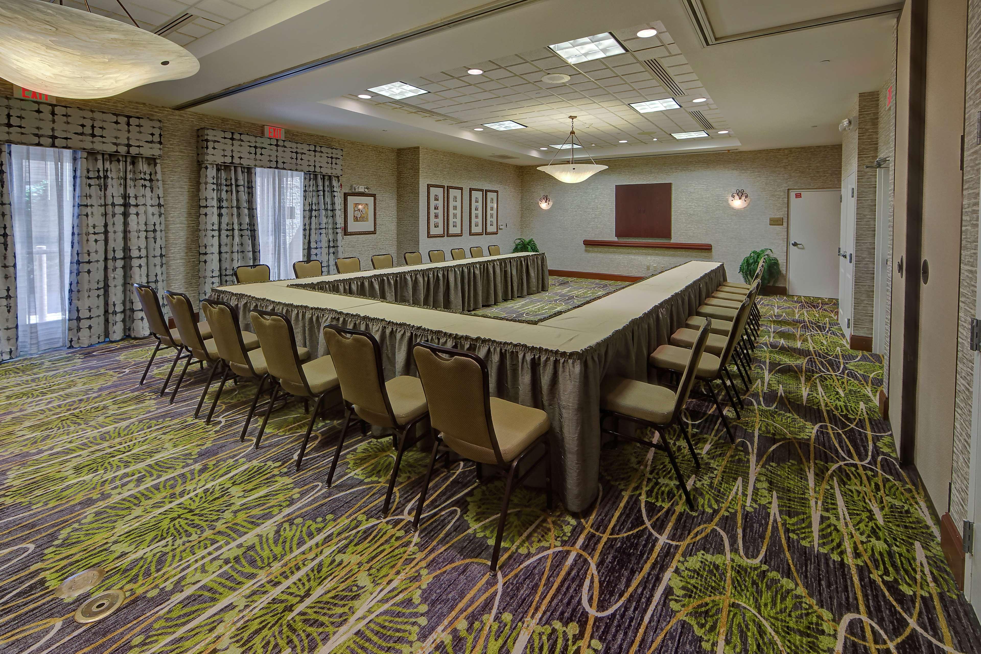Hilton Garden Inn Memphis/Southaven Exterior photo