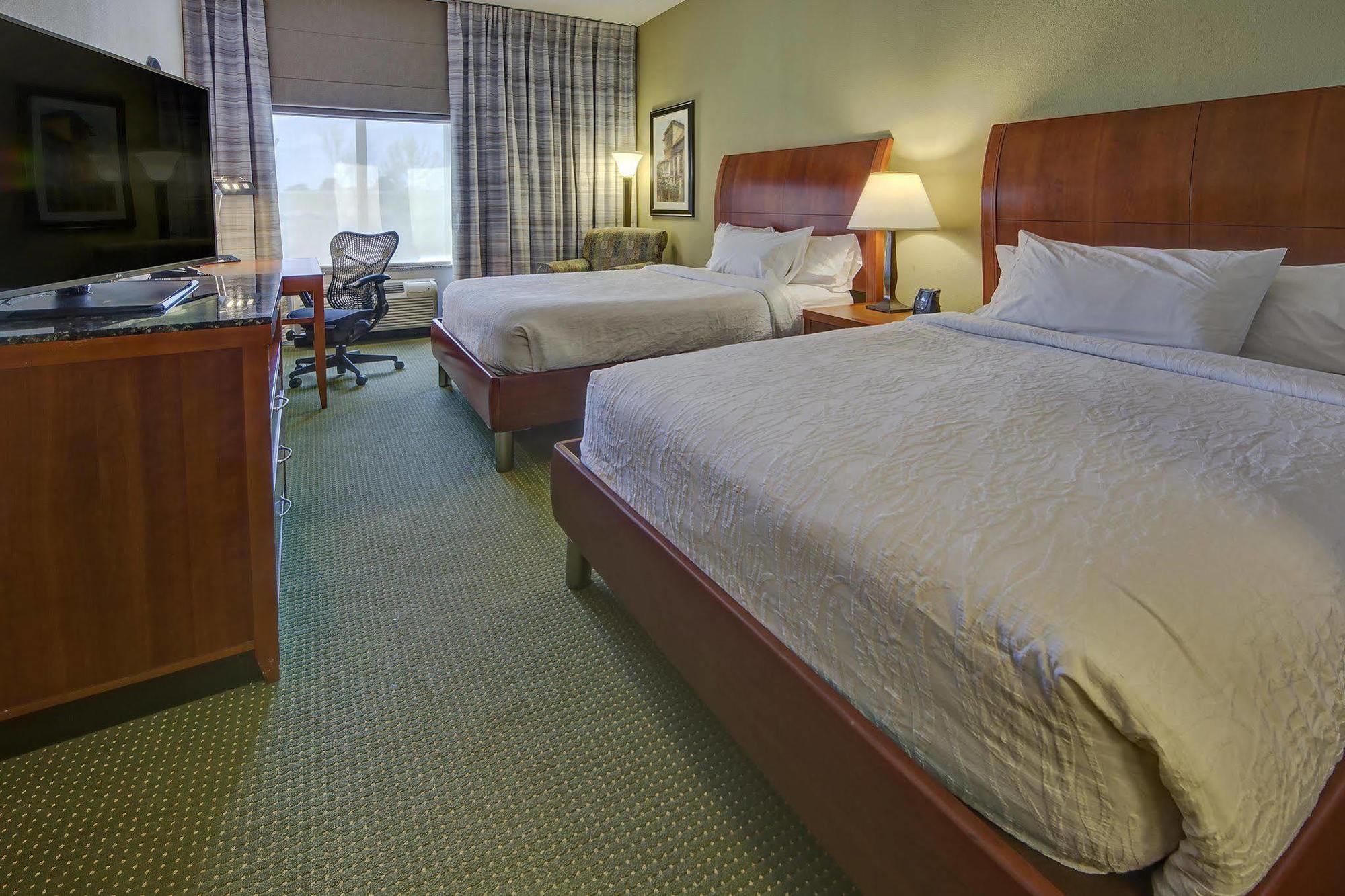 Hilton Garden Inn Memphis/Southaven Exterior photo